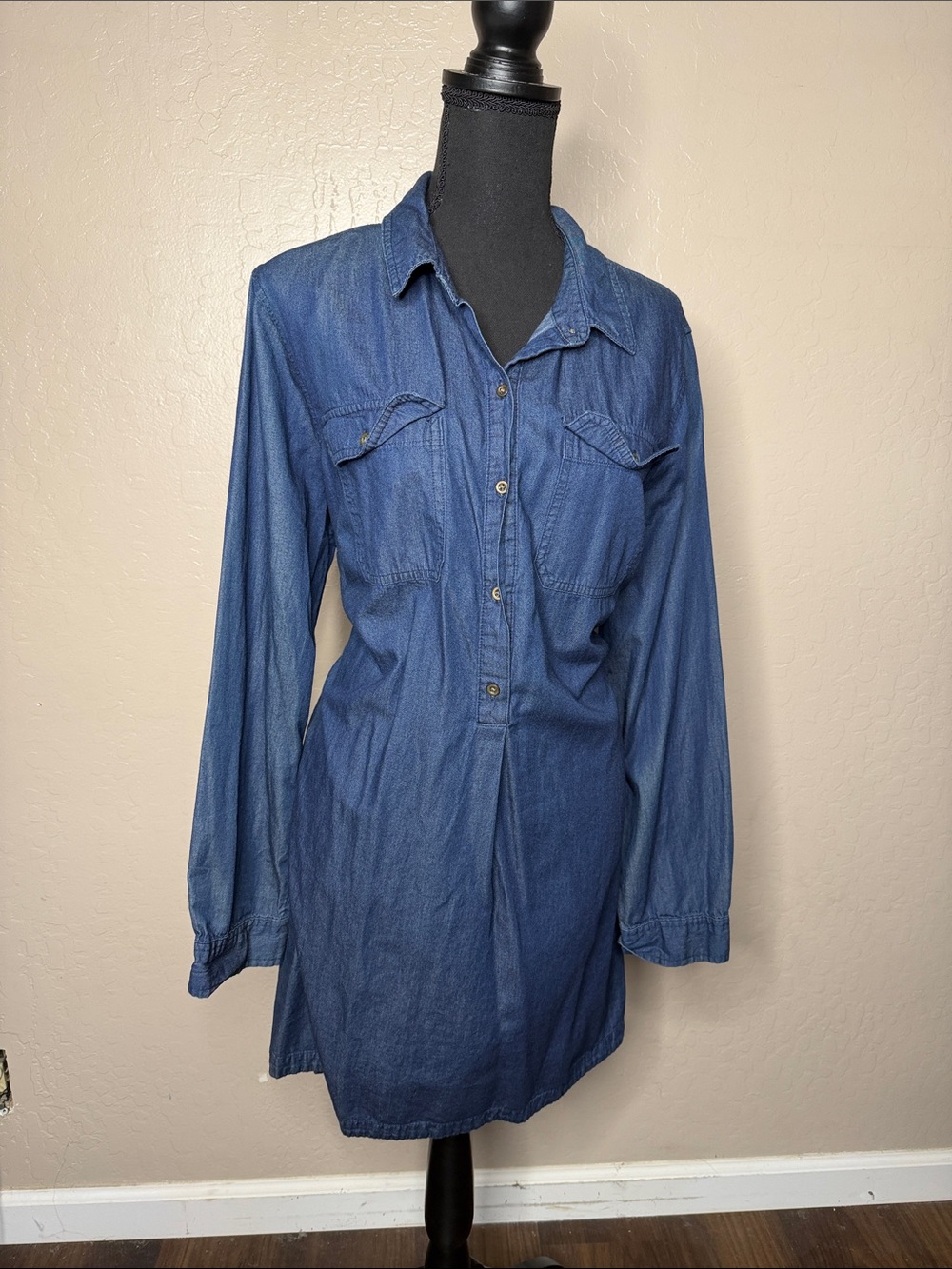 Old Navy Denim-Look Long Sleeve Shirt Dress in Blue